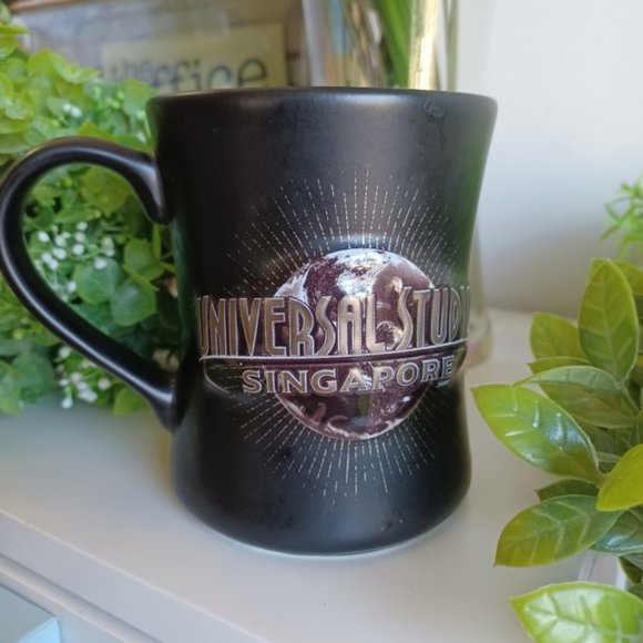 Universal Studios Singapore Mug - Picture 7 of 7